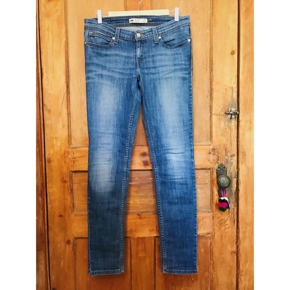 Levi’s ~ Low Rise Women’s Skinny Jeans
